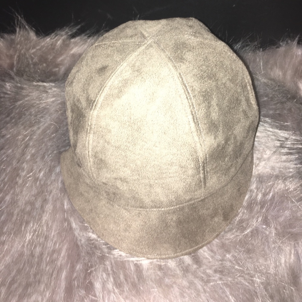 ⚜️Charming Felt Riding Hat⚜️ - Picture 2 of 5